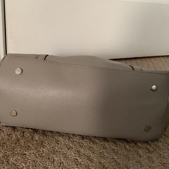 Dana Buchman Tote in Beige - Picture 4 of 4